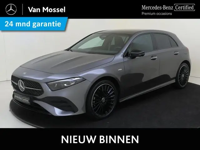 Mercedes-Benz A-klasse 250 e Business Solution AMG