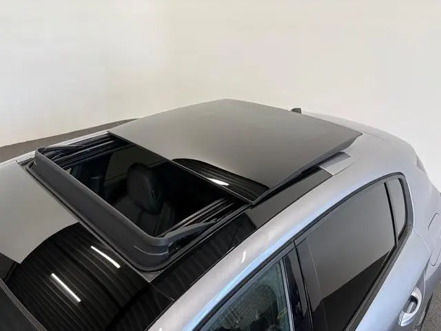 Peugeot 308 1.6 Plug-in Hybrid 180 GT Panoramadak Navigatie Apple Carplay Android Auto Camera Parkee...