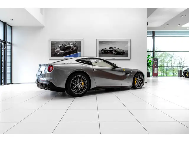 Ferrari F12 Berlinetta HELE ~Ferrari Munsterhuis~