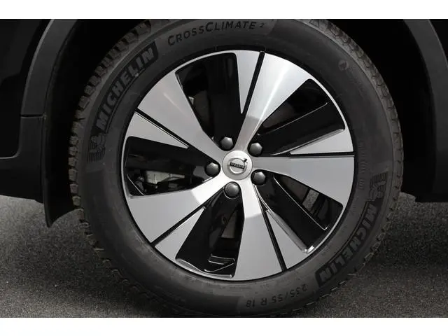 Volvo XC40 1.5 T5 Plug-in hybrid Plus Bright Navigatie Climate Control Adaptive Cruise Control  18"L...