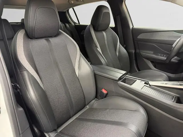 Peugeot 308 1.2 PureTech Allure Pack Business Aut- Sfeerverlichting, 360 Camera, Carplay, Android Au...