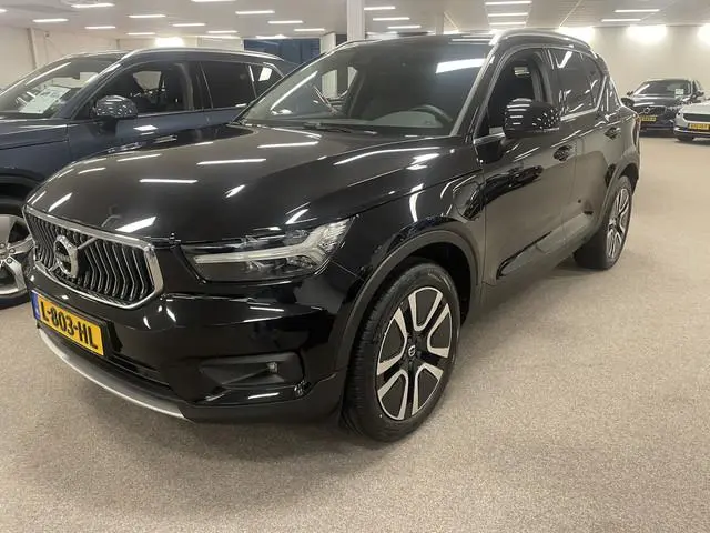 Volvo XC40 1.5 T5 262pk AUT7 Recharge Business Pro Trekhaak 1800kg/ Adapt Cruise/ Camera