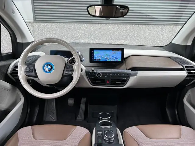 BMW i3 Executive 120Ah 42 kWh/*Lodge*/Navi-Pro/Camera/W-pomp/20"/3-fase
