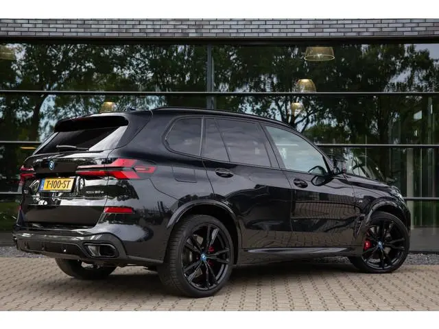 BMW X5 xDrive50e Launch Edition M-Sport Pro , Panoramadak, Trekhaak, Carbon, Massage, Softclose, Las...