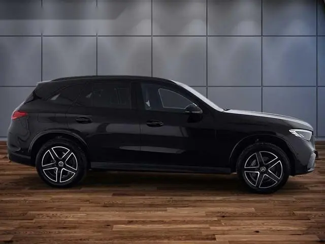 Mercedes-Benz GLC-klasse 300e 4MATIC AMG Line Achteruitrijcamera DAB LED Leder