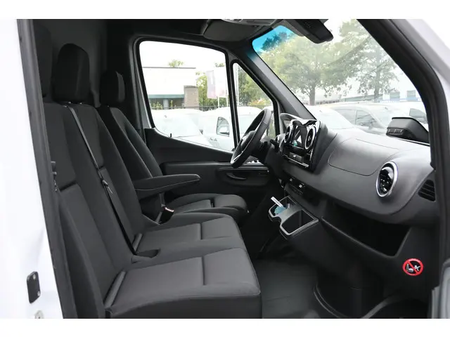 Mercedes-Benz eSprinter