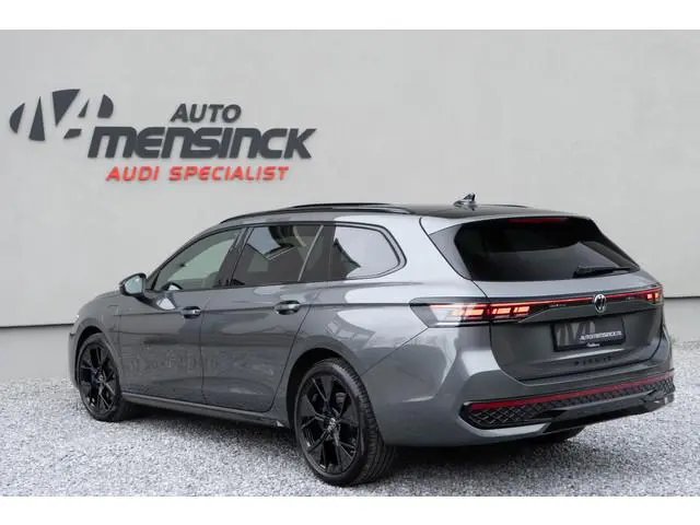 Volkswagen Passat Variant 1.5 eHybrid R-Line / Signature/ Harman Kardon/ Panoramadak / Trekhaak/ 200...