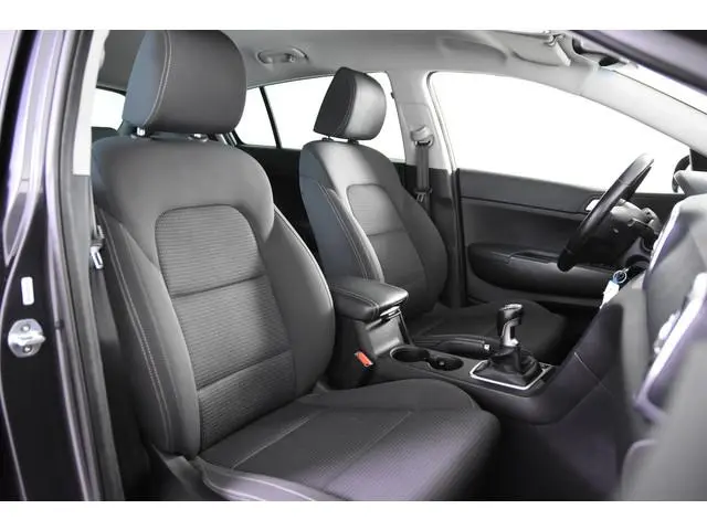 Kia Sportage 1.6 GDI DynamicLine *Navigatie*Camera*Trekhaak*