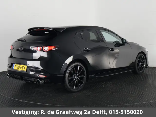 Mazda 3 2.0 e-SkyActiv-X M Hybrid 186 Black Luxury | Navigatie | Stoelverwarming | Camera |