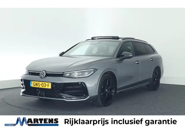 Volkswagen Passat Variant 1.5 eHybrid 204pk R-Line Black Style Trekhaak Leder Camera Head-Up Panoram...