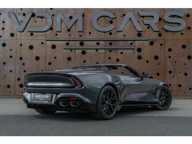 Aston Martin Vanquish