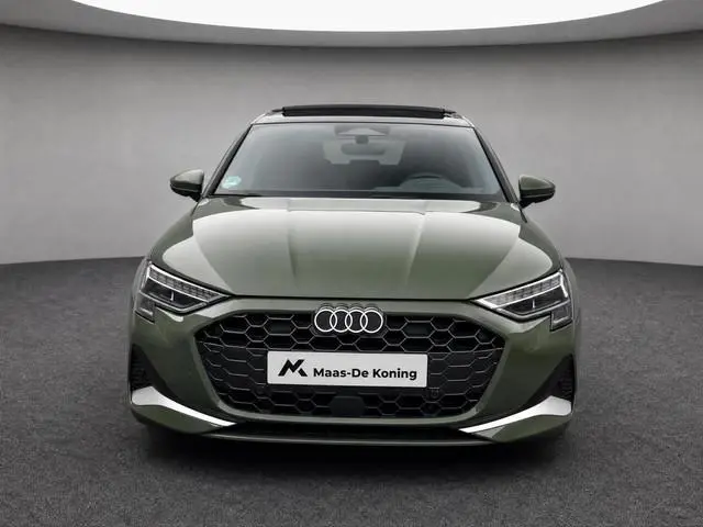 Audi A3 Sportback 40 TFSIe 204pk S edition · Panoramadak · Camera · Head-Up · Keyless · Sonos Audio...