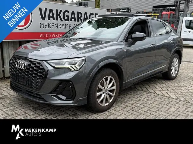 Audi Q3 Sportback 45 TFSI e S Edition 20"/B&O/Panoramadak/Leder/Matrix LED/Dodehoek/Adaptieve cruise...