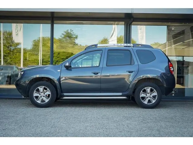 Dacia Duster 1.2 TCe 4x2 Lauréate / Navi / Airco / Trekhaak