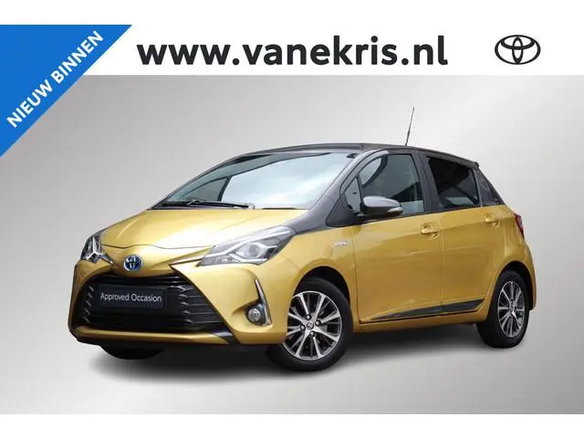 Toyota Yaris 1.5 Hybrid Y20 Exclusive Edition, Trekhaak , All Season banden
