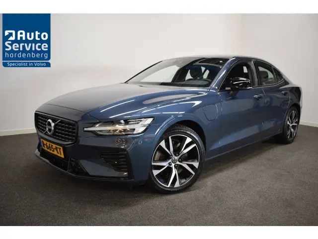 Volvo S60 2.0 Recharge T6 399pk AWD Core 69km elek./ Trekhaak 2000kg/ Adapt. Cruise/ Auto Pilot/ Stoel, Stuur en voorruit verw./ Camera