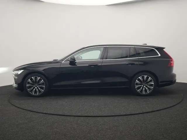 Volvo V60 T6 PHEV AWD Plus Bright 350pk Dealer O.H | Trekhaak Af Fabriek | Adaptive Cruise | Camera...