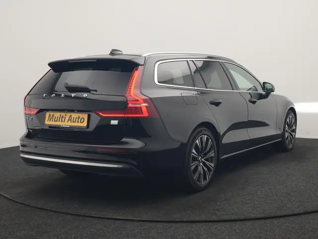 Volvo V60 T6 PHEV AWD Plus Bright 350pk Dealer O.H | Trekhaak Af Fabriek | Adaptive Cruise | Camera...