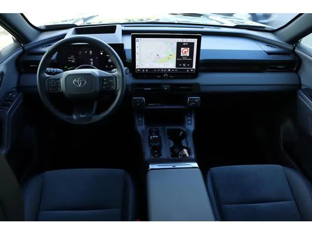 Toyota RAV4 2.5 Hybrid AWD 200 First Edition, Trekhaak met 2.000KG trekgewicht!