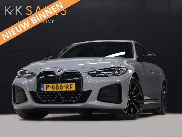 BMW i4 M50 High Executive 84 kWh [TREKHAAK, APPLE CARPLAY, HEAD-UP DISPLAY, STOELVERWARMING, CRUISE...