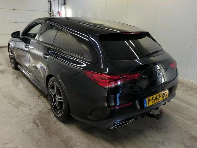 Mercedes-Benz CLA-klasse Shooting Brake 180 Business Solution AMG Panoramadak Trekhaak Multibeam LED...