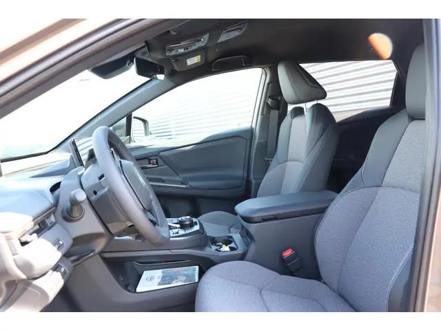 Toyota bZ4X Touring Dynamic Limited 2WD 75 kWh, € 3.000  inruilvoordeel, Stoel -, Stuur verwarming,...