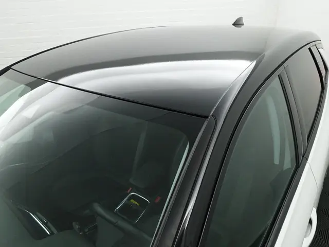 Opel Grandland X 1.2 Turbo Ultimate Aut- Two Tone, Carplay, Park Assist, Lane Assist, Sfeerverlichti...