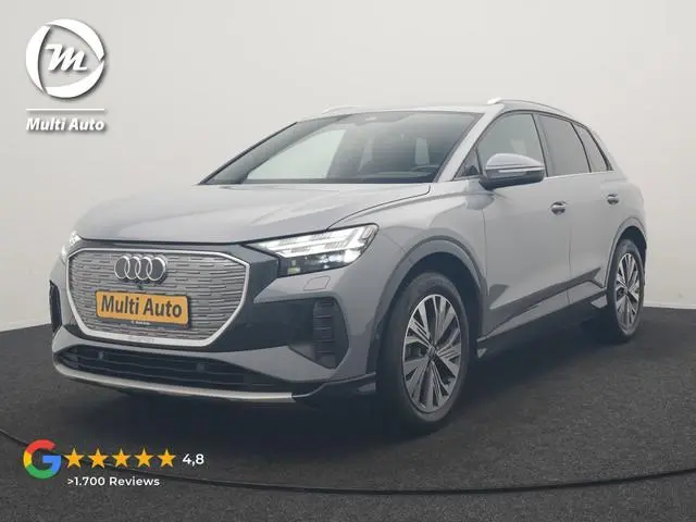 Audi Q4 e-tron 40 S Line 77 kWh 204pk Dealer O.H. | SOH 96,5 % | Trekhaak Af Fabriek | Adaptive Crui...