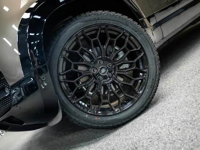 Land Rover Defender Hard Top 3.0 D250 110 MHEV S Grijskenten| Volle uitvoering| 22inch Wheels