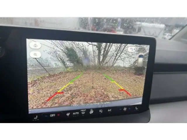 Ford E-Transit Courier