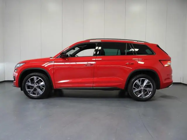 Skoda Kodiaq 1.5 TSI Aut. Sportline Business 7-Pers. NAVI/CAMERA/LED/19"LMV!