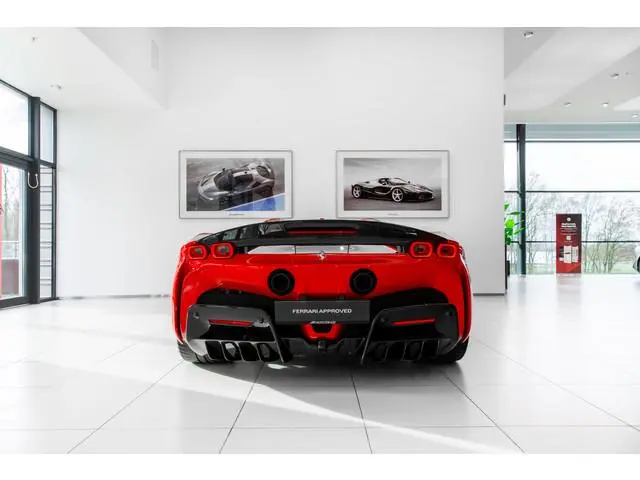 Ferrari SF90 Spider