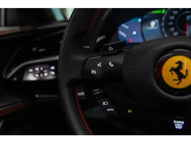Ferrari SF90 Spider