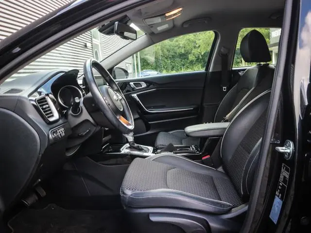 Kia XCeed 1.6 GDi PHEV DynamicLine | Clima | Cruise | Navi | Camera | Led | Lichtmetaal |