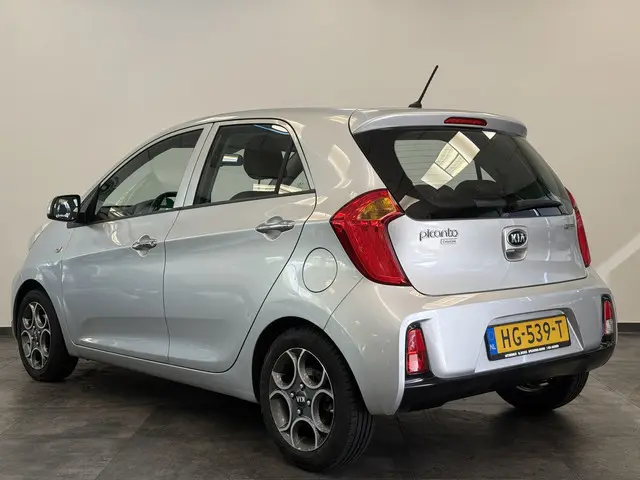 Kia Picanto 1.0 CVVT DynamicLine 5-Drs. ClimateControl CruiseControl Lmv