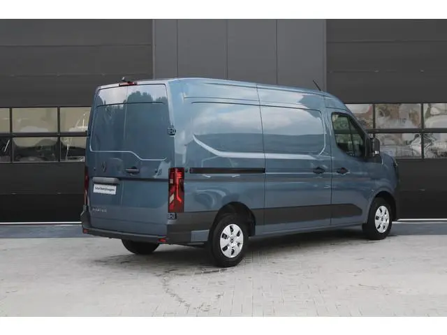 Renault Master T35 2.0 dCi 170pk L2H2 Extra - Navigatie - Blind Spot - Camera - Stoelverwarming - Ve...