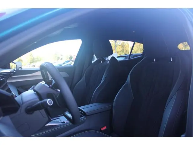 Peugeot 408 1.2 Hybrid 145PK AUTOMAAT GT | 360° CAMERA | ELEKTRISCH VERSTELBARE BESTUURDERSSTOEL MET...