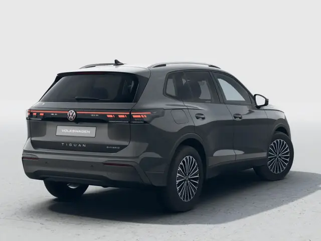 Volkswagen Tiguan Life Edition 1.5 eHybrid 204 PK 6 versn. DSG · Comfort Pakket · Style Pakket · Tre...