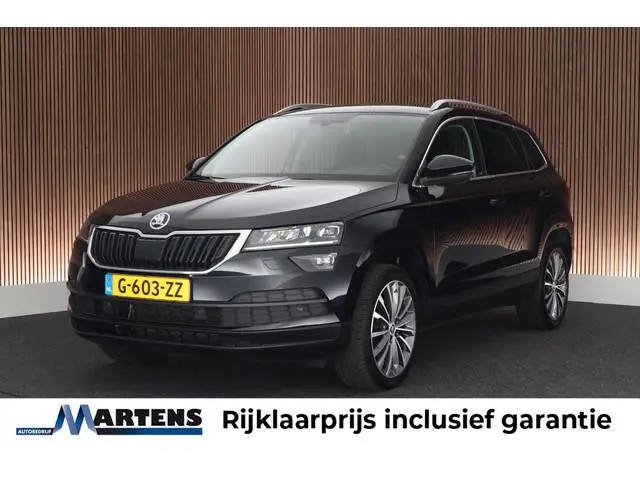 Skoda Karoq 1.5 TSI ACT 150pk DSG Business Edition Trekhaak Camera Keyless Sportstoelen Virtual Cock...