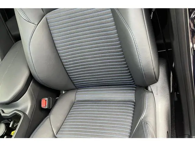 Toyota RAV4 2.5 Hybrid AWD Bi-Tone Schuifdak- 1e eigenaar