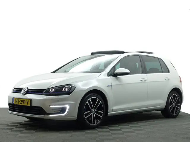 Volkswagen Golf 1.4 TSI GTE Performance Aut- Panoramadak, Carplay, Camera, Park Assist, Park Pilot,...