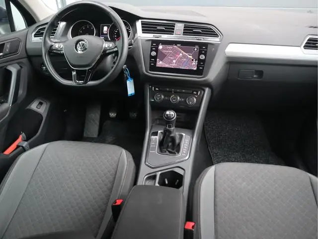 Volkswagen Tiguan 1.5 TSI Comfortline Navi / Climate / Trekh / DAB / Elektr achterklep BTW auto