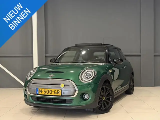 MINI Electric Yours 33 kWh | SOH 96% | Panorama dak | British Racing Green |