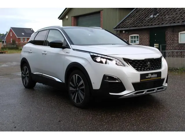 Peugeot 3008 1.6 HYbrid4 300 GT Avantage SOh 94,8% PHEV PANO TH LED 62000KM!!