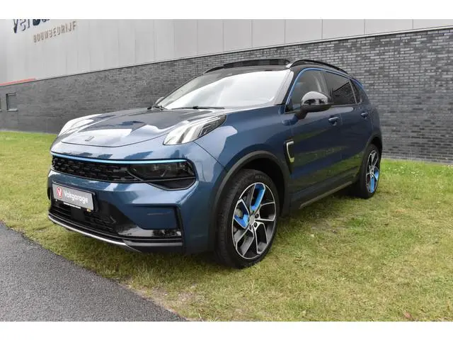 Lynk & Co 01