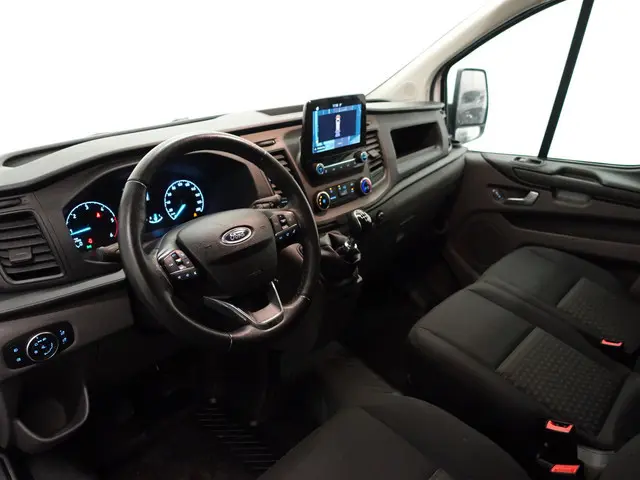 Ford Transit Custom 320 2.0 TDCI Euro 6 Sportline- 3 Pers, Carplay, Navi, Park Assist, Cruise, Clima...