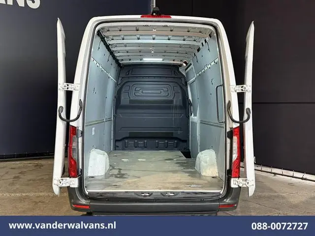 Mercedes-Benz Sprinter 314 CDI 143pk L3H2 Euro6 Airco | Camera | Apple Carplay Android Auto, 270 Gra...