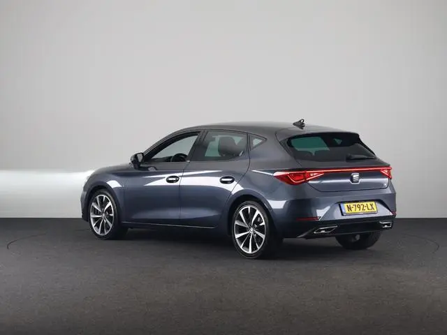 SEAT Leon 1.5 eTSI FR Launch Edition Full map navigatie | Dodehoek detectie | Adaptive Cruise Contro...