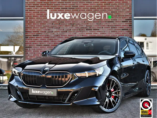 BMW 5-serie Touring 550e xDrive M-Sport Pro Pano ACC B&W 360 HUD Stoelvent 21inch