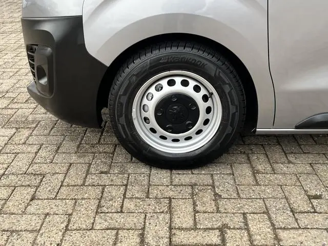 Peugeot Traveller
